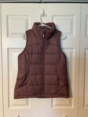 Calia by Carrie underwood Quilted Sleeveless Puffer Vest in Mauve purple M
